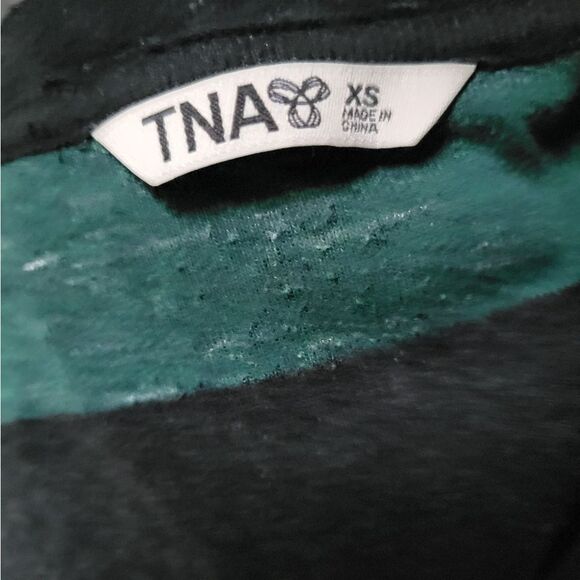 TNA Delmar XS Black & Green Scoopneck Long-sleeve Pullover - Picture 5 of 6
